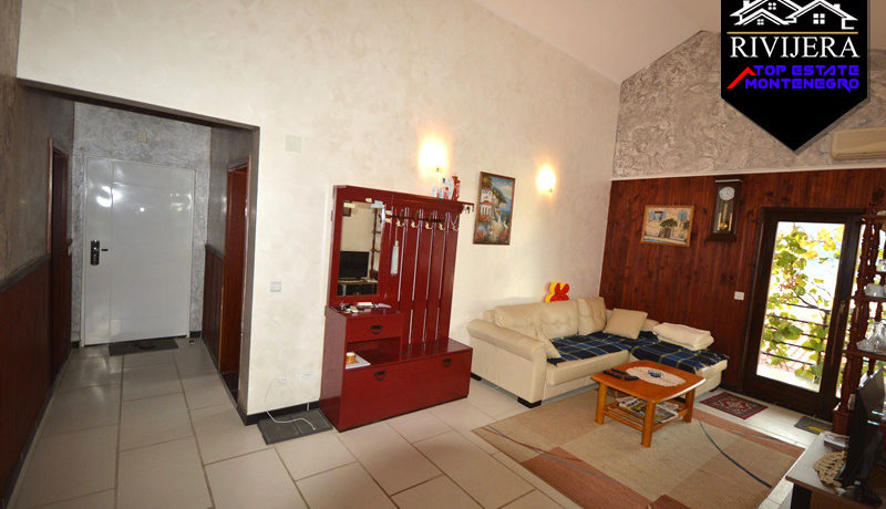 RN2216-Haus mit Ferienwohnungen Djenovici, Herceg Novi-Top Immobilien Montenegro