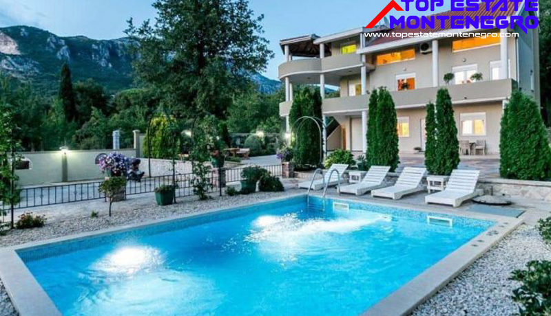 RN2218-Luxury villa with pool Podi, Herceg Novi-Top Estate Montenegro