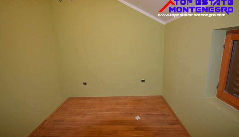 RN2222-Wohnung mit Meerblick Topla, Herceg Novi-Top Estate Montenegro