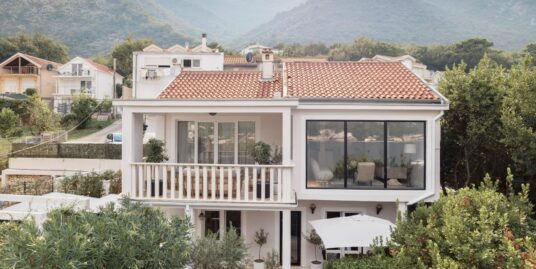 For sale luxury villa Prcanj Kotor