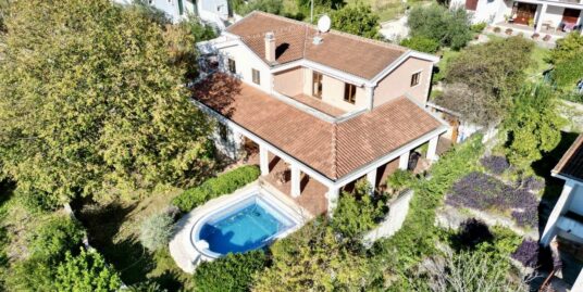 For sale beautiful villa in Orahovac Kotor