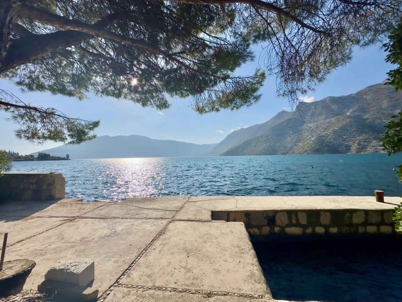 For sale waterfront house in Risan Kotor