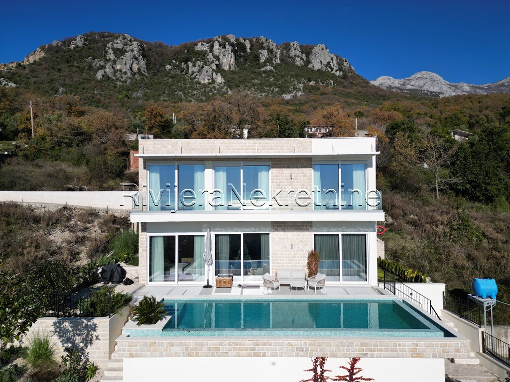 Luxury Villa with Sea View in Herceg Novi Podi