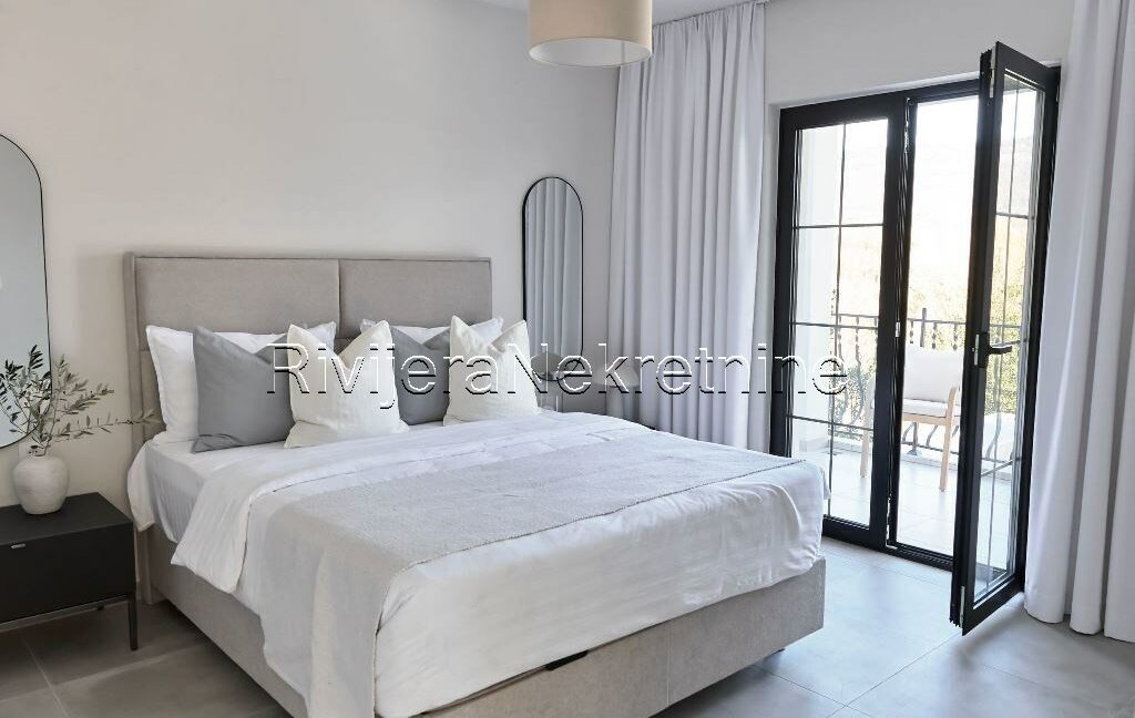 Tivat_vila_prodjaa_villa_sale_Rivijera_Nekretnine_oglasi_Boka_Kotorska_ (2)