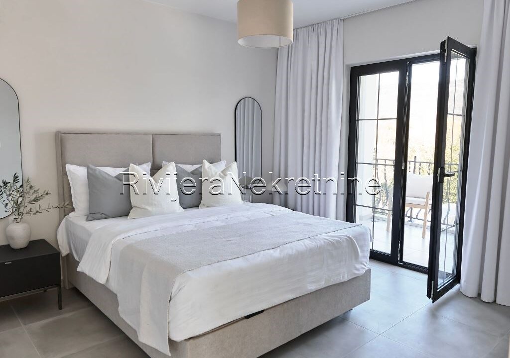 Tivat_vila_prodjaa_villa_sale_Rivijera_Nekretnine_oglasi_Boka_Kotorska_ (2)