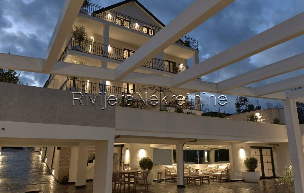 Tivat_vila_prodjaa_villa_sale_Rivijera_Nekretnine_oglasi_Boka_Kotorska_ (3)