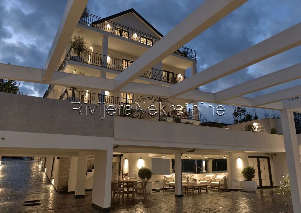 Tivat_vila_prodjaa_villa_sale_Rivijera_Nekretnine_oglasi_Boka_Kotorska_ (3)