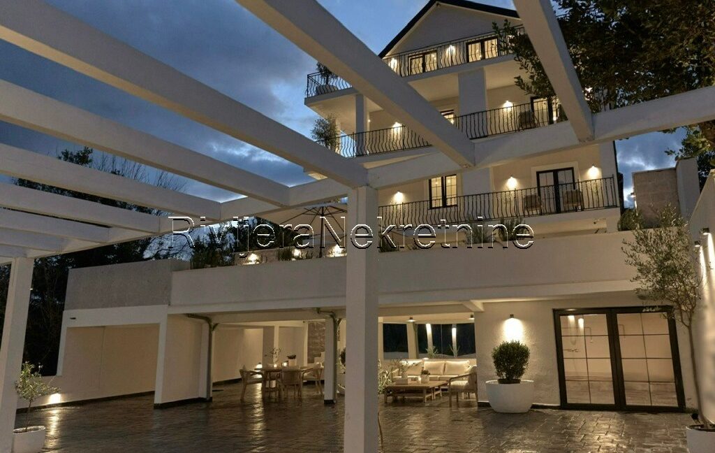 Tivat_vila_prodjaa_villa_sale_Rivijera_Nekretnine_oglasi_Boka_Kotorska_ (4)