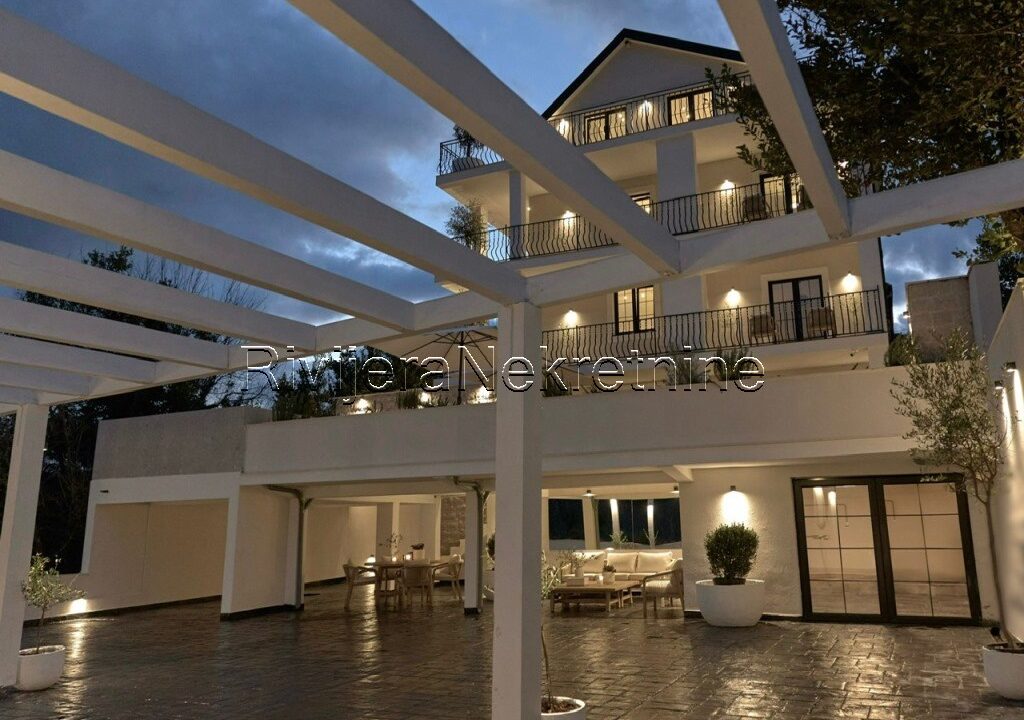 Tivat_vila_prodjaa_villa_sale_Rivijera_Nekretnine_oglasi_Boka_Kotorska_ (4)