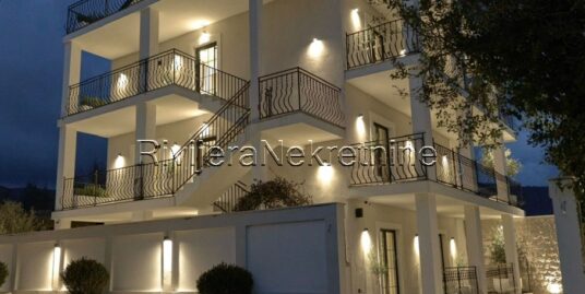 Villa for Sale with 4 Large Apartments Tivat