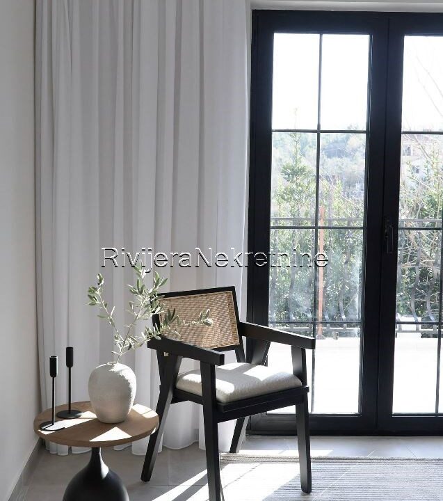 Tivat_vila_prodjaa_villa_sale_Rivijera_Nekretnine_oglasi_Boka_Kotorska_ (7)