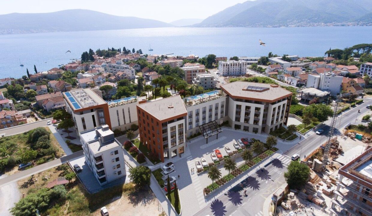 Exterior 2