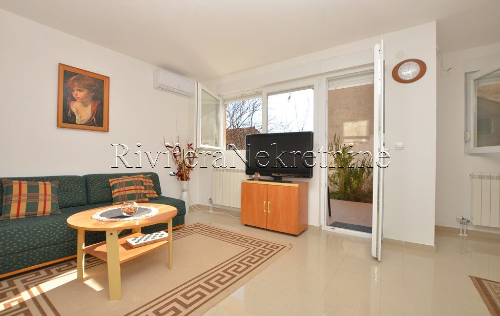 Prodaja_stan_Ratisevina_Sale_Herceg_Novi_oglasi_ads_Rivijera_Nekretnine_ (1)