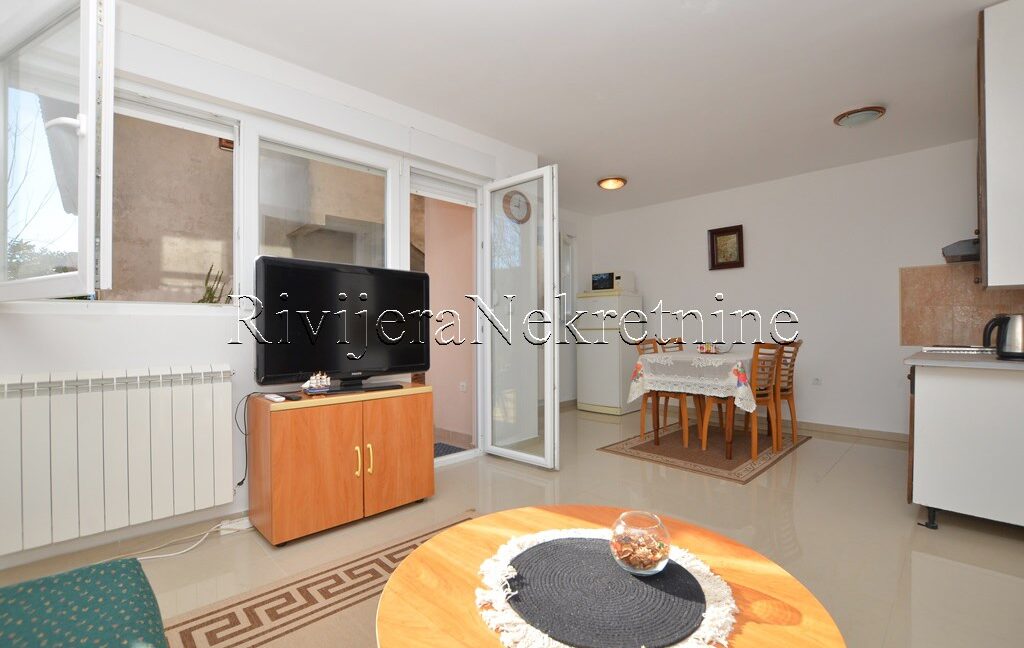 Prodaja_stan_Ratisevina_Sale_Herceg_Novi_oglasi_ads_Rivijera_Nekretnine_ (3)