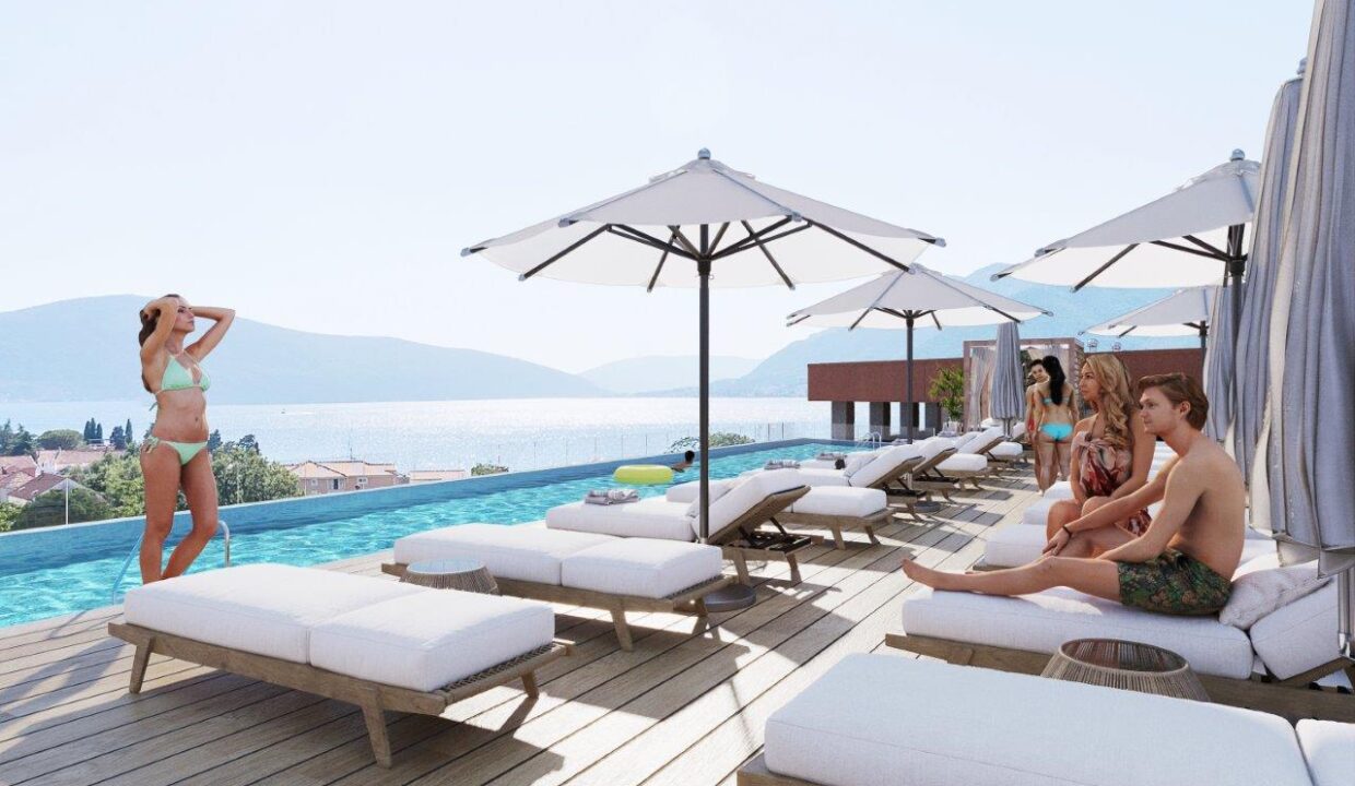 Roof Pool