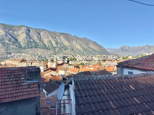 Stari_grad_Kotor_Sale_prodaja_Rivijera_Nekretnine_oglais_kusa_house_ads (3)