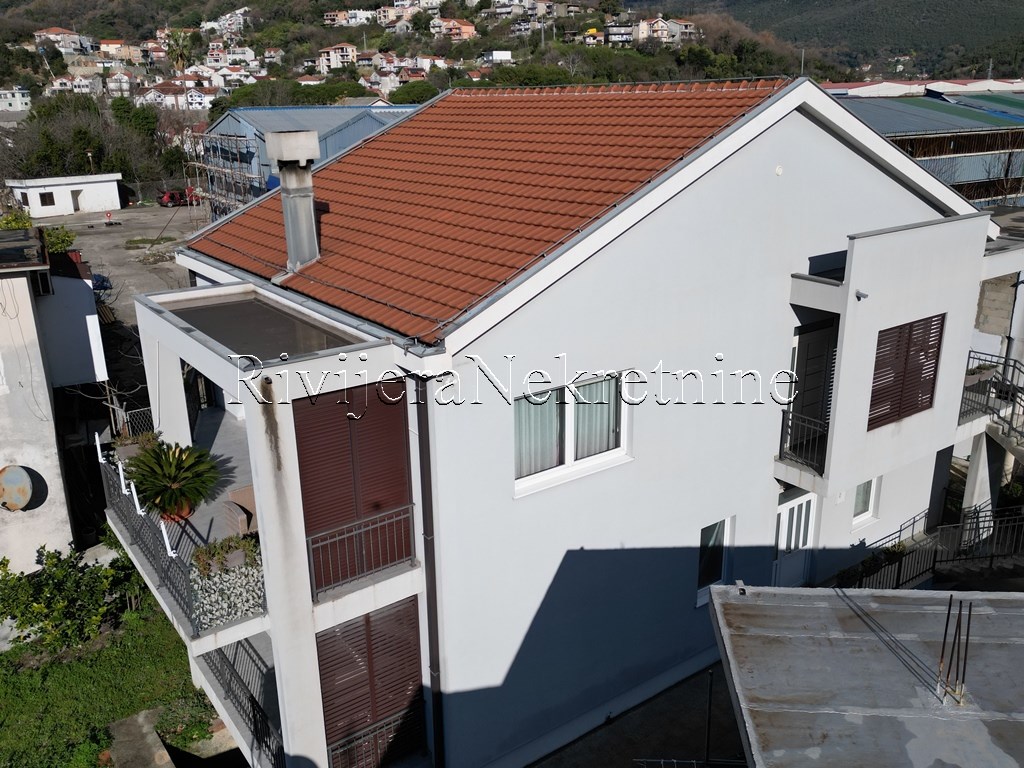 prodaja_kuca_sale_Zelenika_Herceg_Novi_oglasi_Ads_prodaza_Rivijera_Nekretnine_ (1)