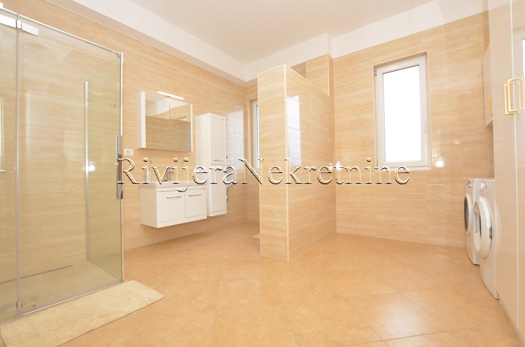 prodaja_kuca_sale_Zelenika_Herceg_Novi_oglasi_Ads_prodaza_Rivijera_Nekretnine_ (10)