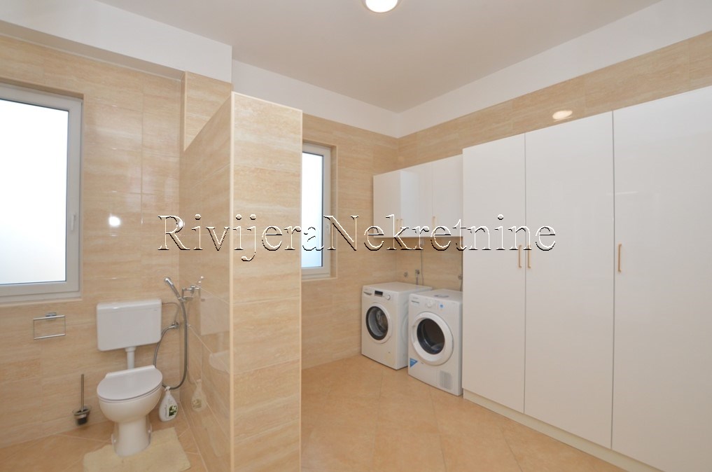 prodaja_kuca_sale_Zelenika_Herceg_Novi_oglasi_Ads_prodaza_Rivijera_Nekretnine_ (11)