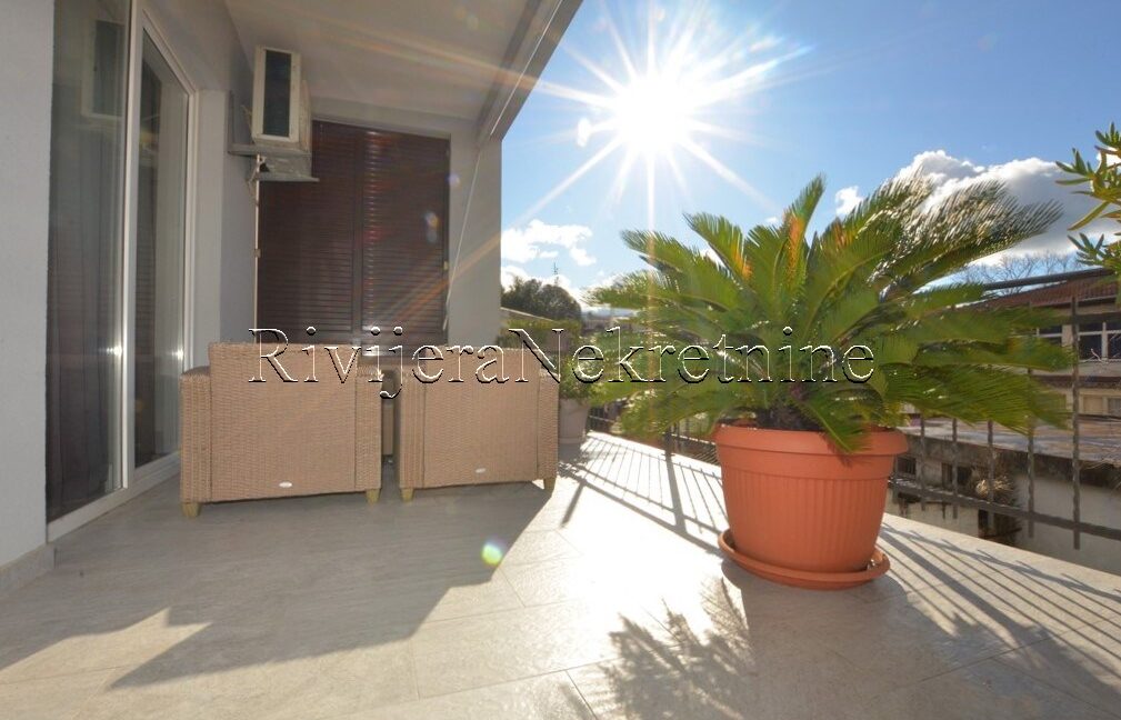 prodaja_kuca_sale_Zelenika_Herceg_Novi_oglasi_Ads_prodaza_Rivijera_Nekretnine_ (12)