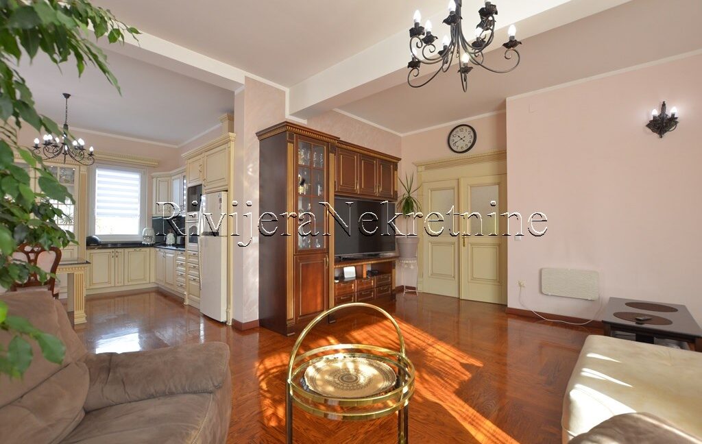 prodaja_kuca_sale_Zelenika_Herceg_Novi_oglasi_Ads_prodaza_Rivijera_Nekretnine_ (7)