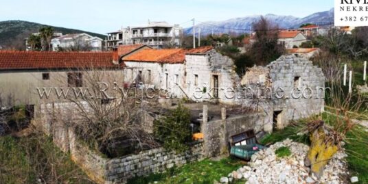 Ruin in Krimovica with an Open Sea View