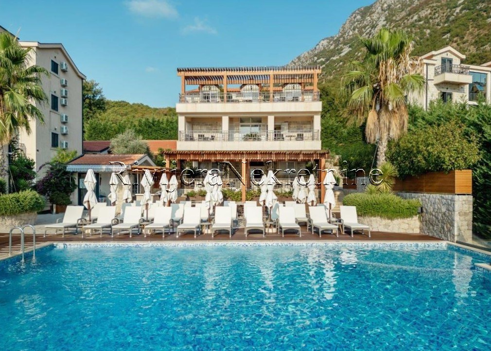 For sale two-bedroom apartment in the luxurious Morinj Complex
