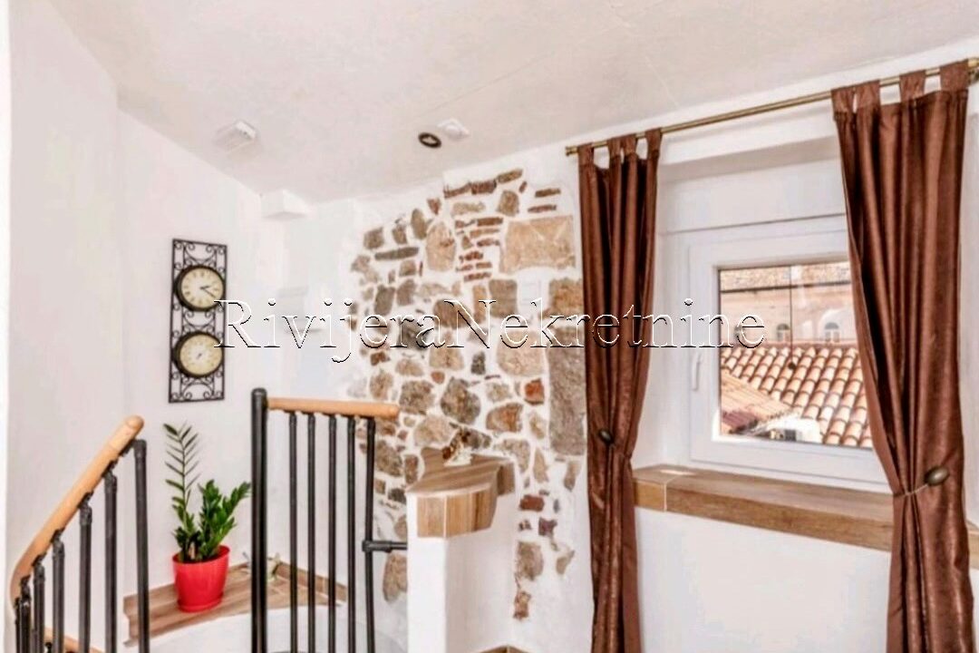 prodaja_Sale_Rivijera_Nekretnine_oglasi_Ads_Kotor_old_town_stari_grad_ (4)