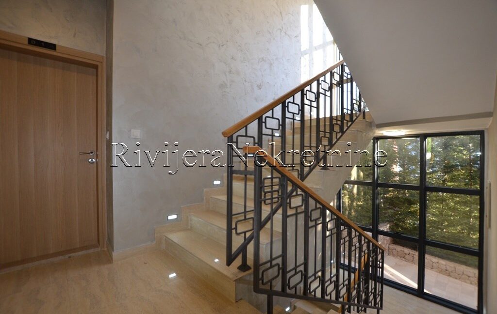 prodaja_Sale_Rivijera_Nekretnine_oglasi_Ads_Morinj_Kotor_ (10)