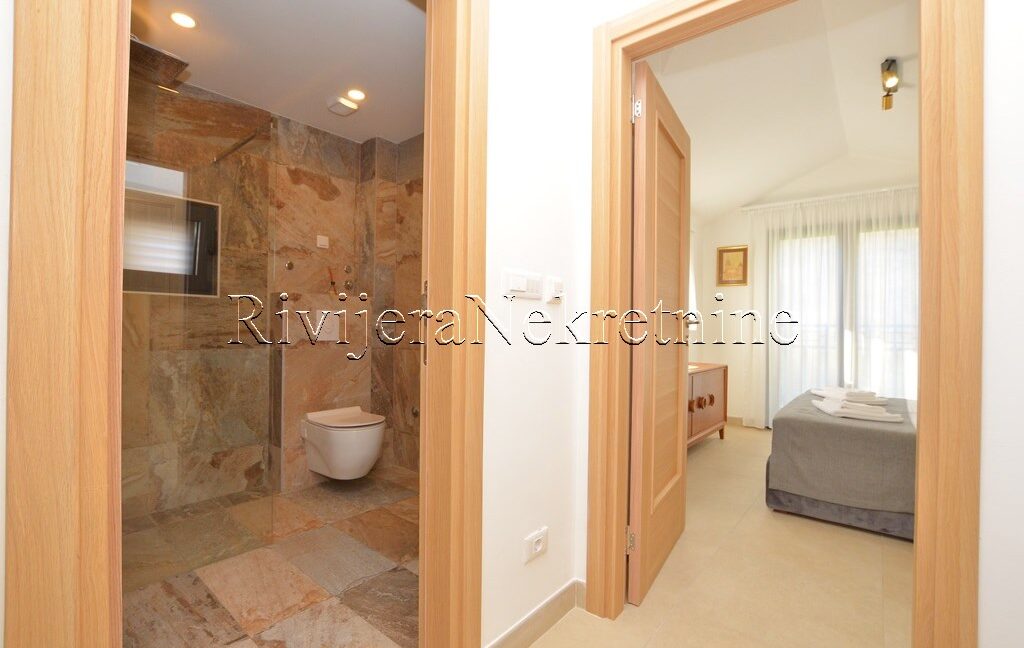 prodaja_Sale_Rivijera_Nekretnine_oglasi_Ads_Morinj_Kotor_ (7)