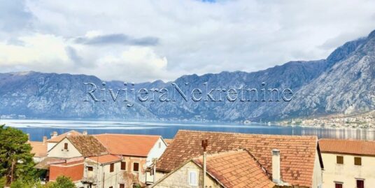 Furnished two-bedroom apartment for sale Prčanj Kotor