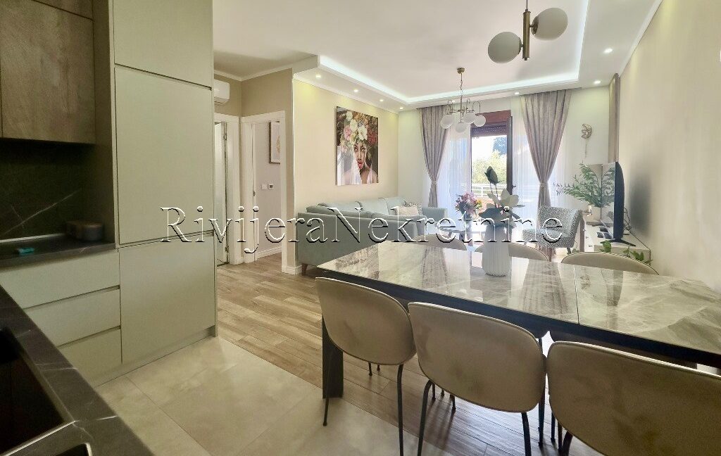 prodaja_sale_stan_Rivijera_Nekretnine_oglasi_Ads_Kotor_Dobrota_stan_(3)