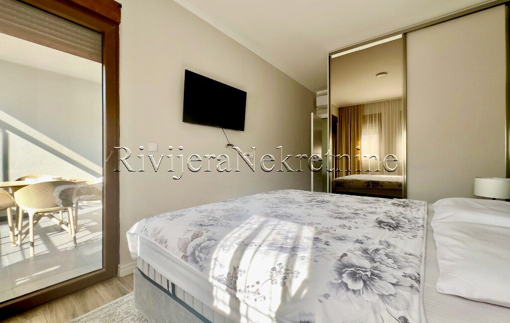 prodaja_sale_stan_Rivijera_Nekretnine_oglasi_Ads_Kotor_Dobrota_stan_(5)