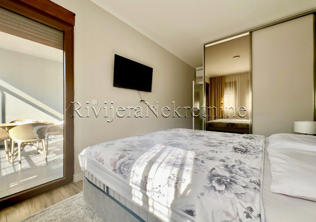 prodaja_sale_stan_Rivijera_Nekretnine_oglasi_Ads_Kotor_Dobrota_stan_(5)