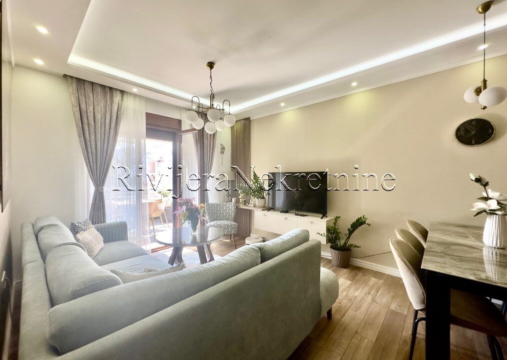 prodaja_sale_stan_Rivijera_Nekretnine_oglasi_Ads_Kotor_Dobrota_stan_(8)