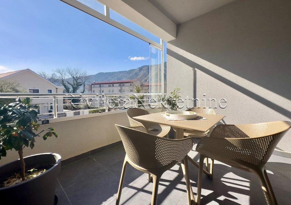 prodaja_sale_stan_Rivijera_Nekretnine_oglasi_Ads_Kotor_Dobrota_stan_(9)