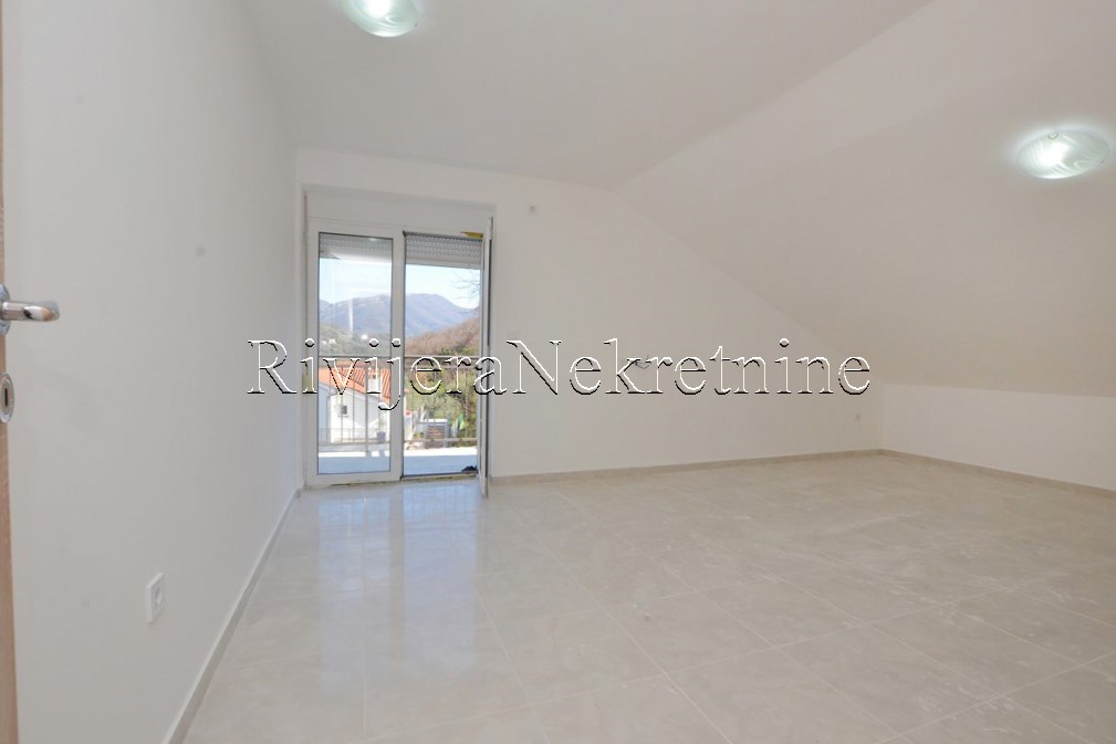 Zwei-Zimmer-Wohnung Herceg Novi Dubrava Siedlung