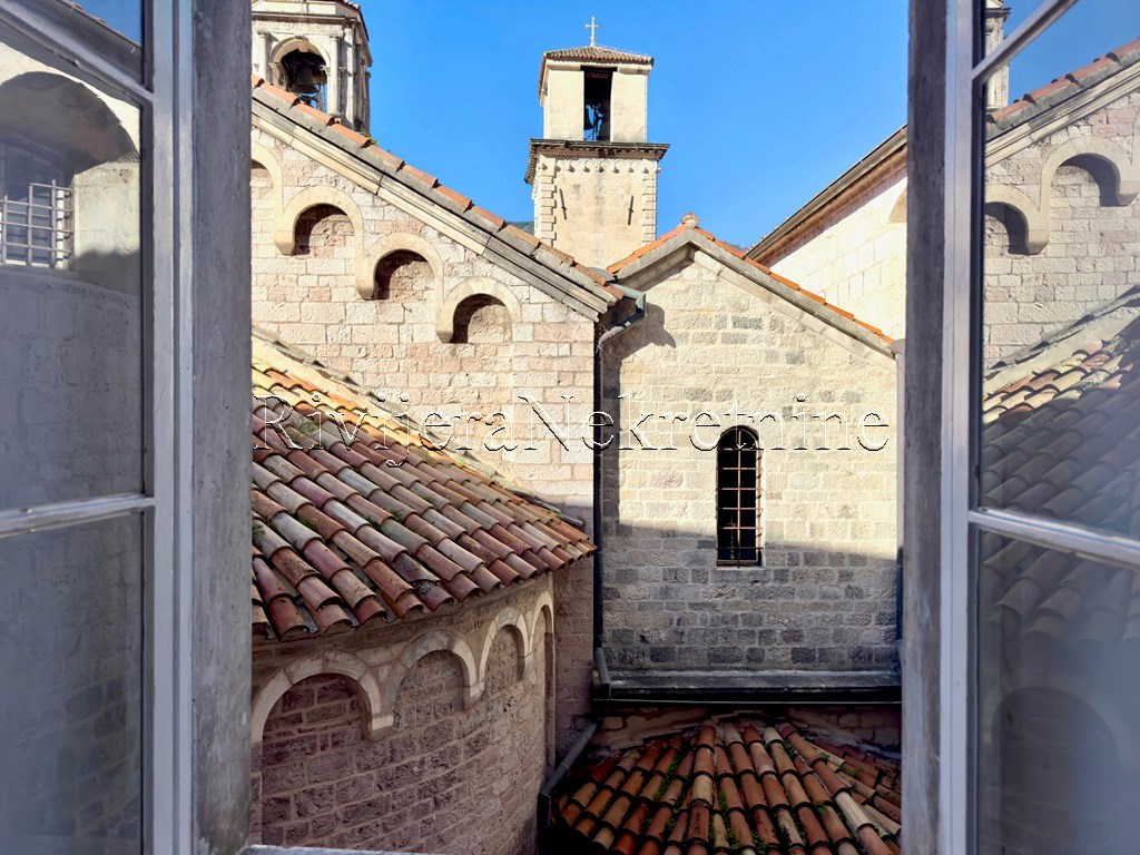 Three-bedroom apartment for sale in Kotor Old Town
