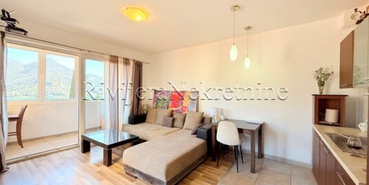 One-bedroom apartment with sea view Kamenari