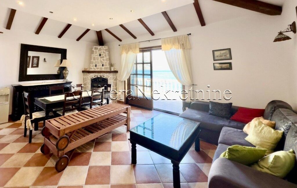 prodaja_sale_Rivijera_Nekretnine_oglasi_Ads_Kotor_Kostanjica_stan (2)