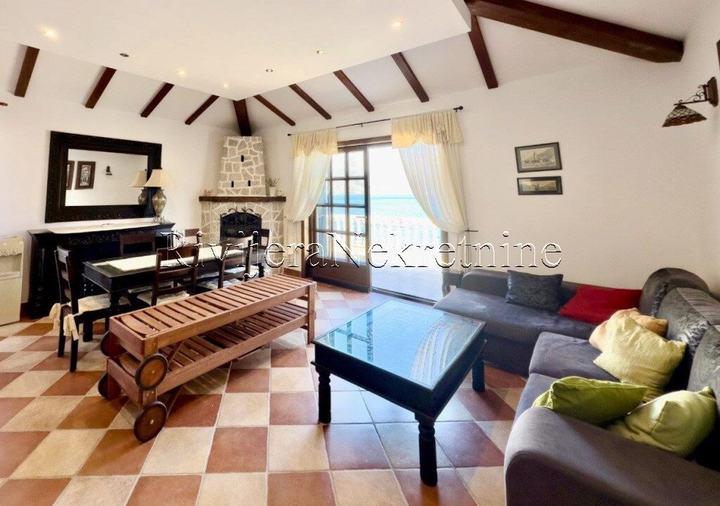 prodaja_sale_Rivijera_Nekretnine_oglasi_Ads_Kotor_Kostanjica_stan (2)