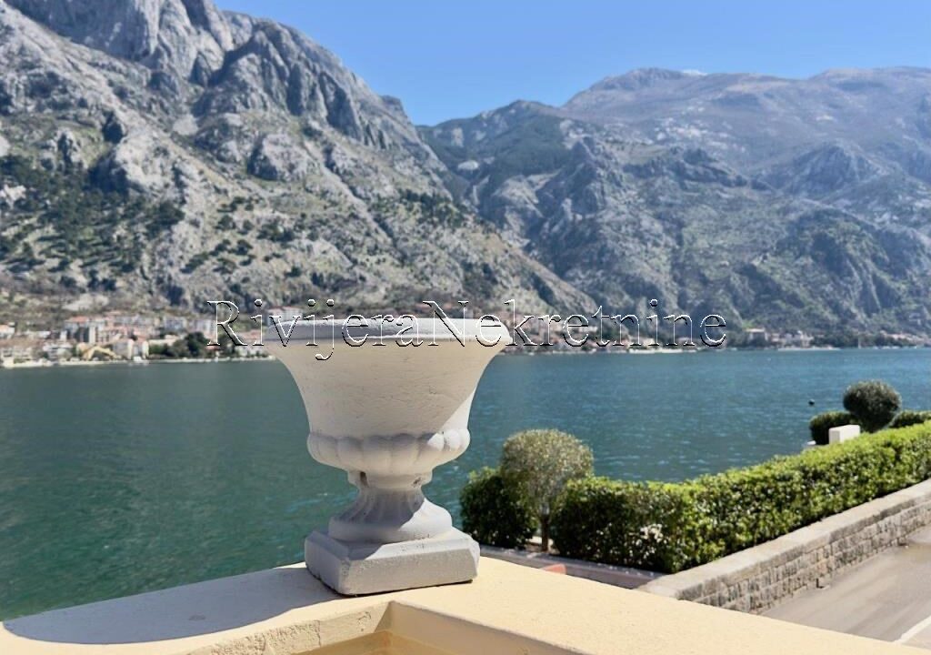 prodaja_sale_kuca_House_Kotor_Muo_Rivijera_Nekretnine_oglasi_Ads_ (11)