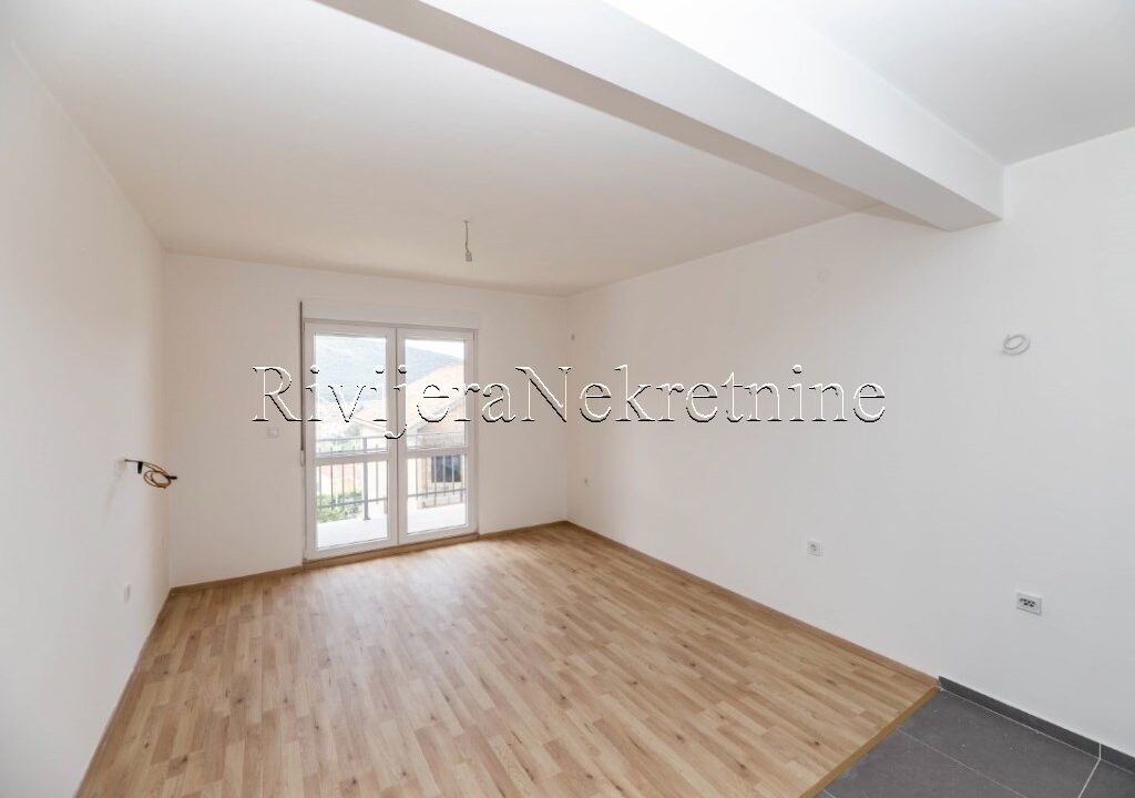 Prodaja_Sale_Djenovici_Herceg_Novi_Rivijera_Nekretnine_oglasi_Ads_ (1)