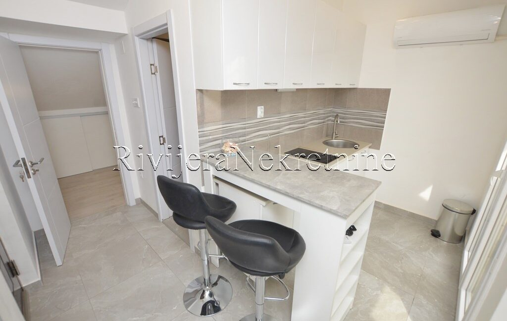 Prodaja_sale_Rivijera_nekretnine_oglasi_Ads_Djenovici_Herceg_Novi (1)