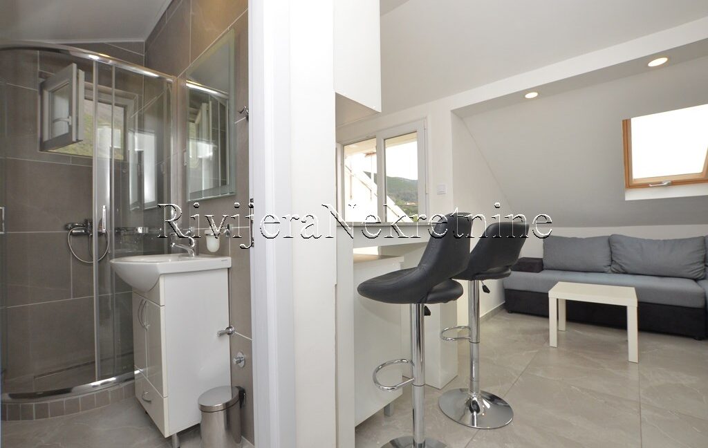 Prodaja_sale_Rivijera_nekretnine_oglasi_Ads_Djenovici_Herceg_Novi (2)