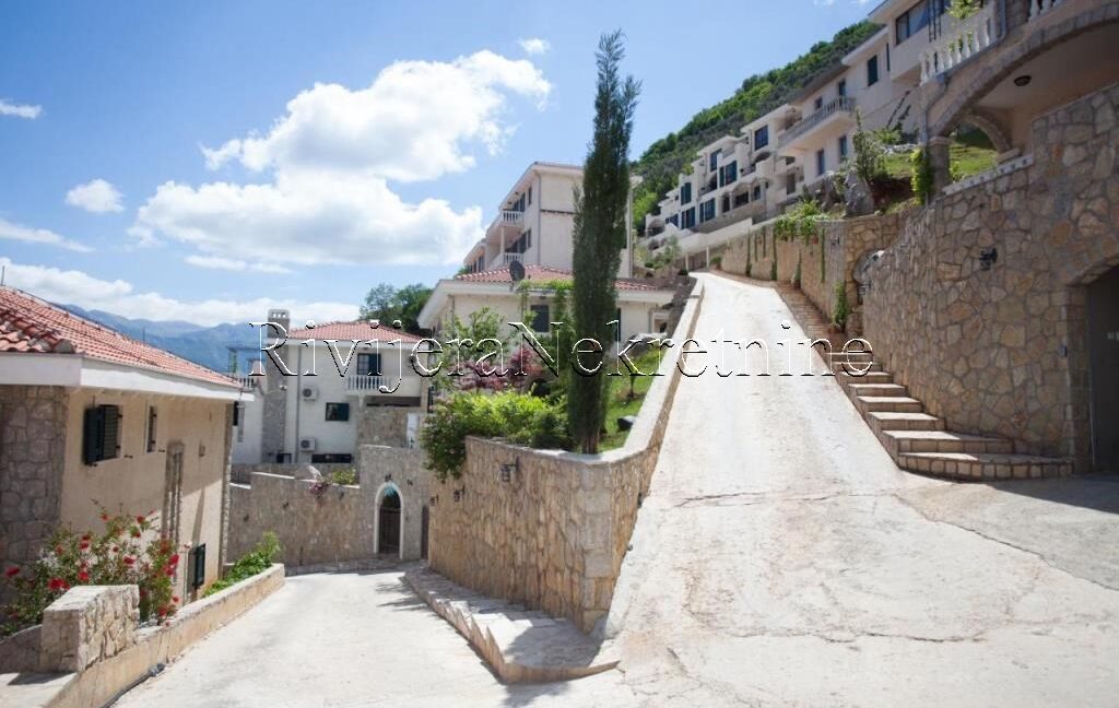 prodaja_Sale_Rivijera_Nekretnine_oglasi_ads_Kotor_Kostanjica_stan_ (2)