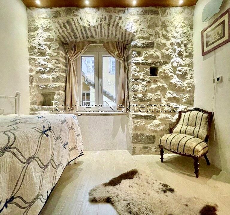 prodaja_Sale_stan_apartment_rivijera_Nekretnine_oglasi_Ads_Prcanj_Kotor_ (4)