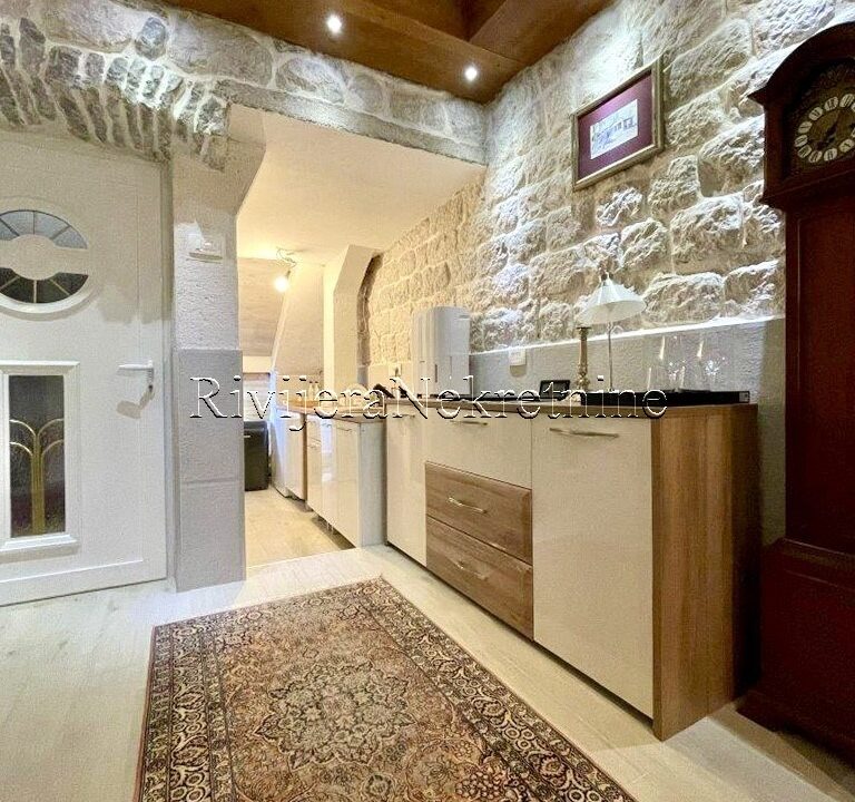 prodaja_Sale_stan_apartment_rivijera_Nekretnine_oglasi_Ads_Prcanj_Kotor_ (6)