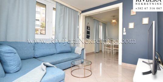 Two-bedroom apartment with sea view Herceg Novi center