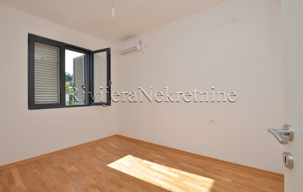 Prodaja_sale_Rivijera_Nekretnine_oglasi_Ads_Djenovici_Herceg_Novi_stan_apartman (4)